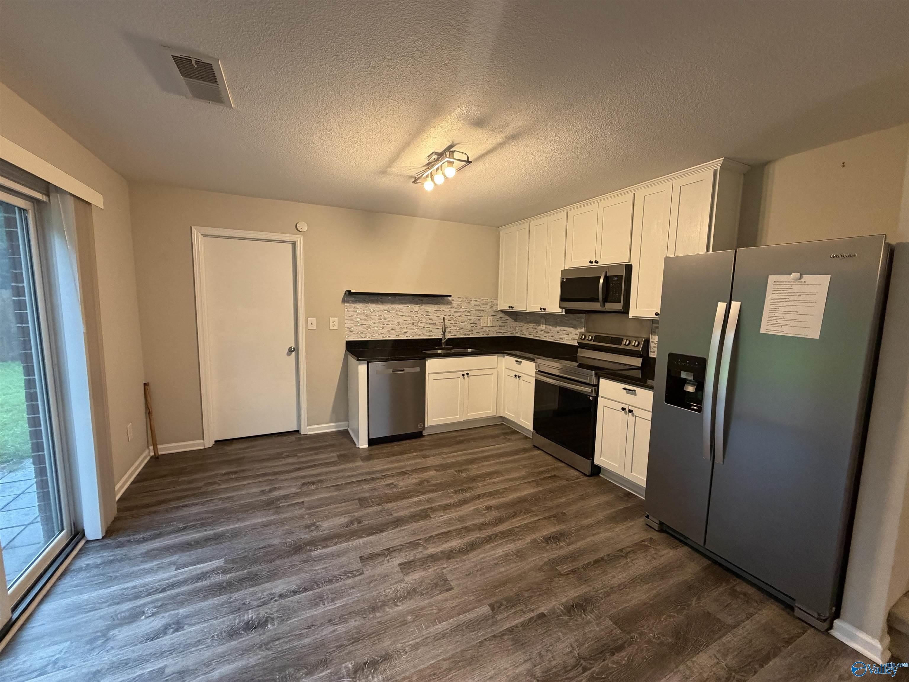 354 Jasmine Drive – photo 5