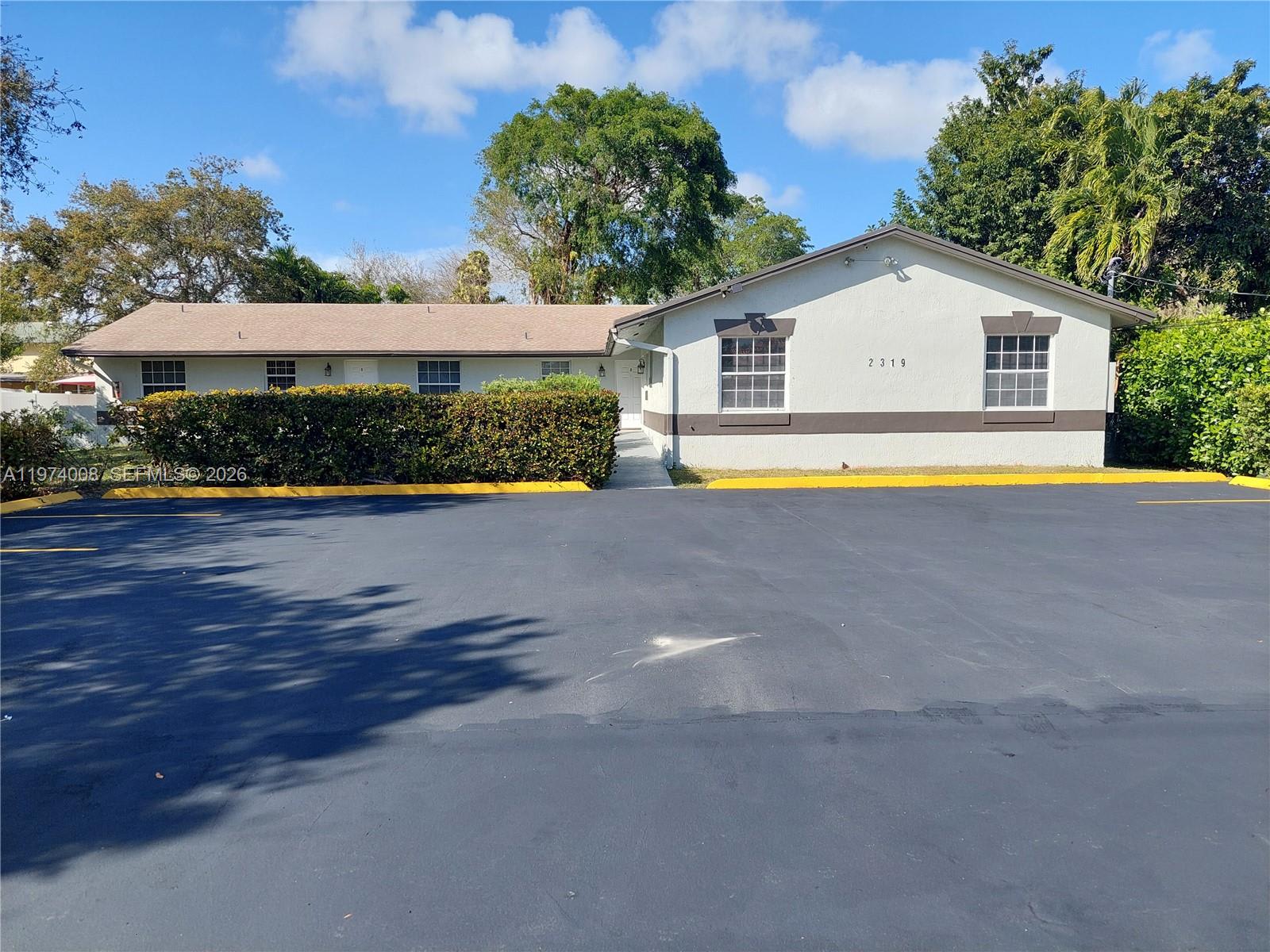2319 Johnson Street – photo 1