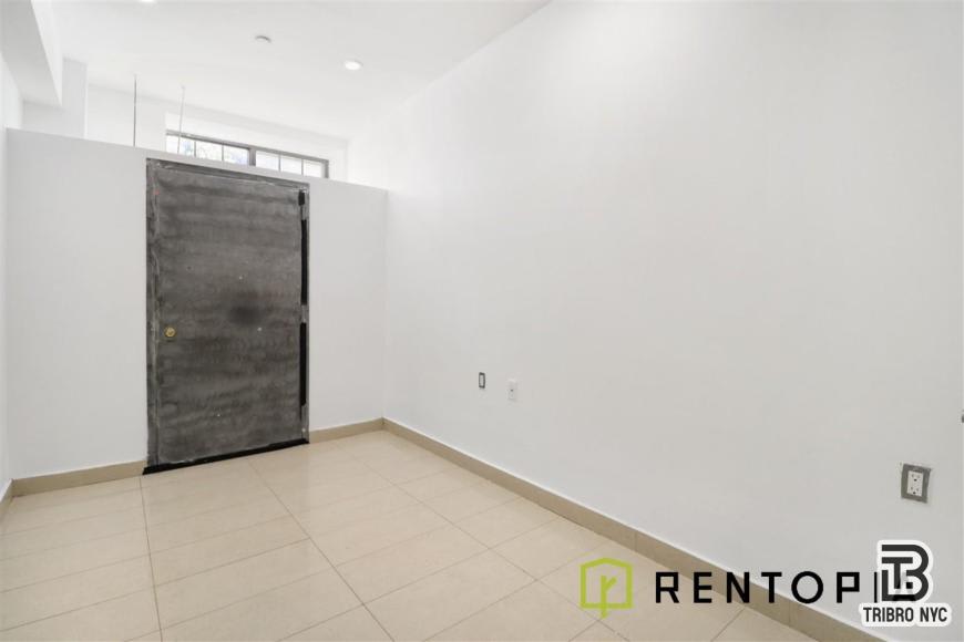 753 Lexington Avenue – photo 5
