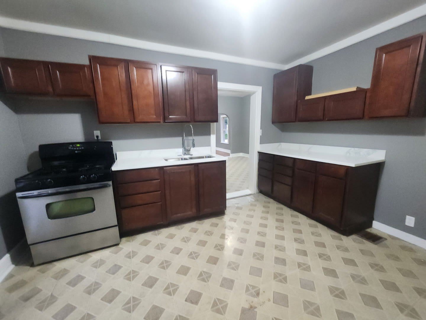 605 N Monroe Street – photo 3