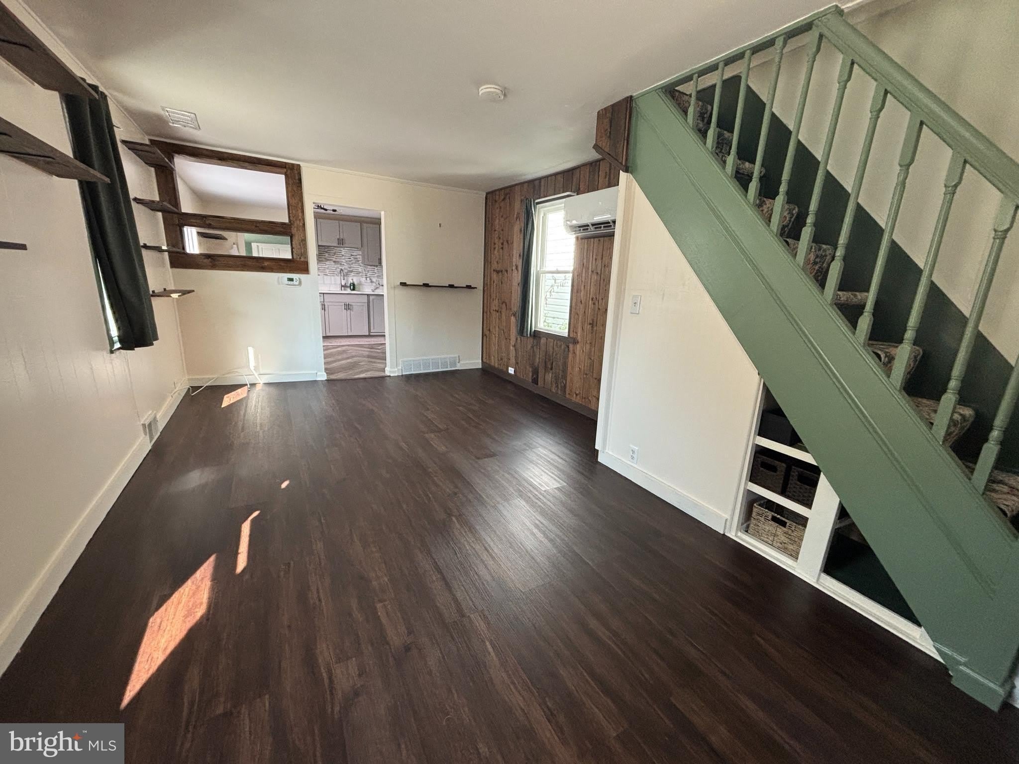 167 WEST Avenue – photo 4