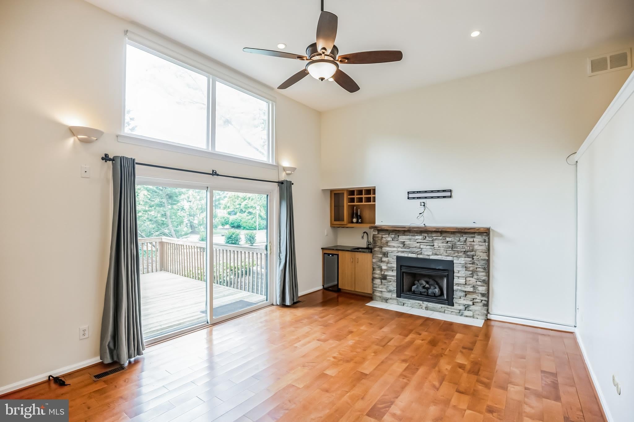 127 KINGS CROFT – photo 2