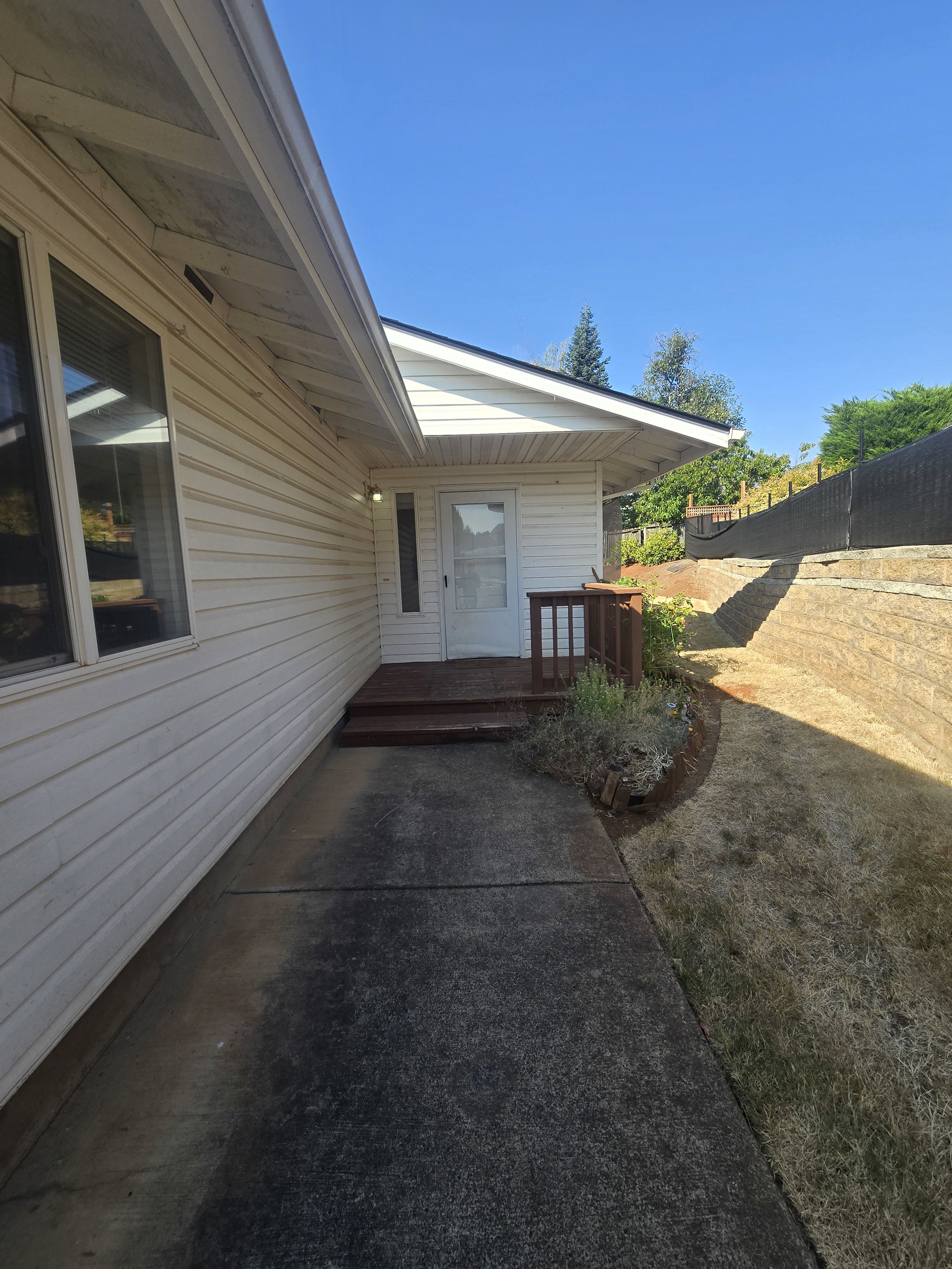 1859 Skyline Ct S – photo 3