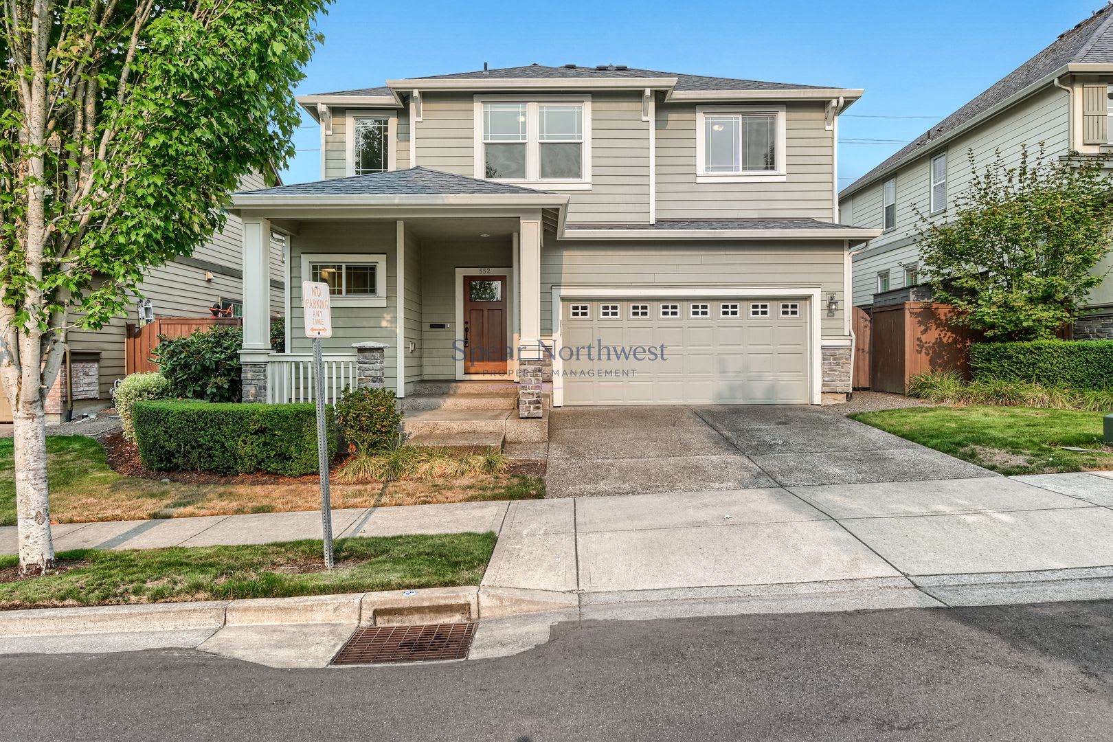 2015 Craftsman 4BR/2.5BA in Orenco Woods Crossing — Steps from Orenco Woods Nature Park – photo 2