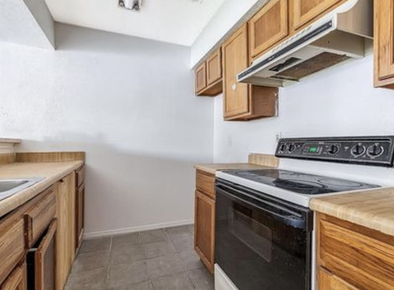 5216 Cross Creek Drive – photo 3