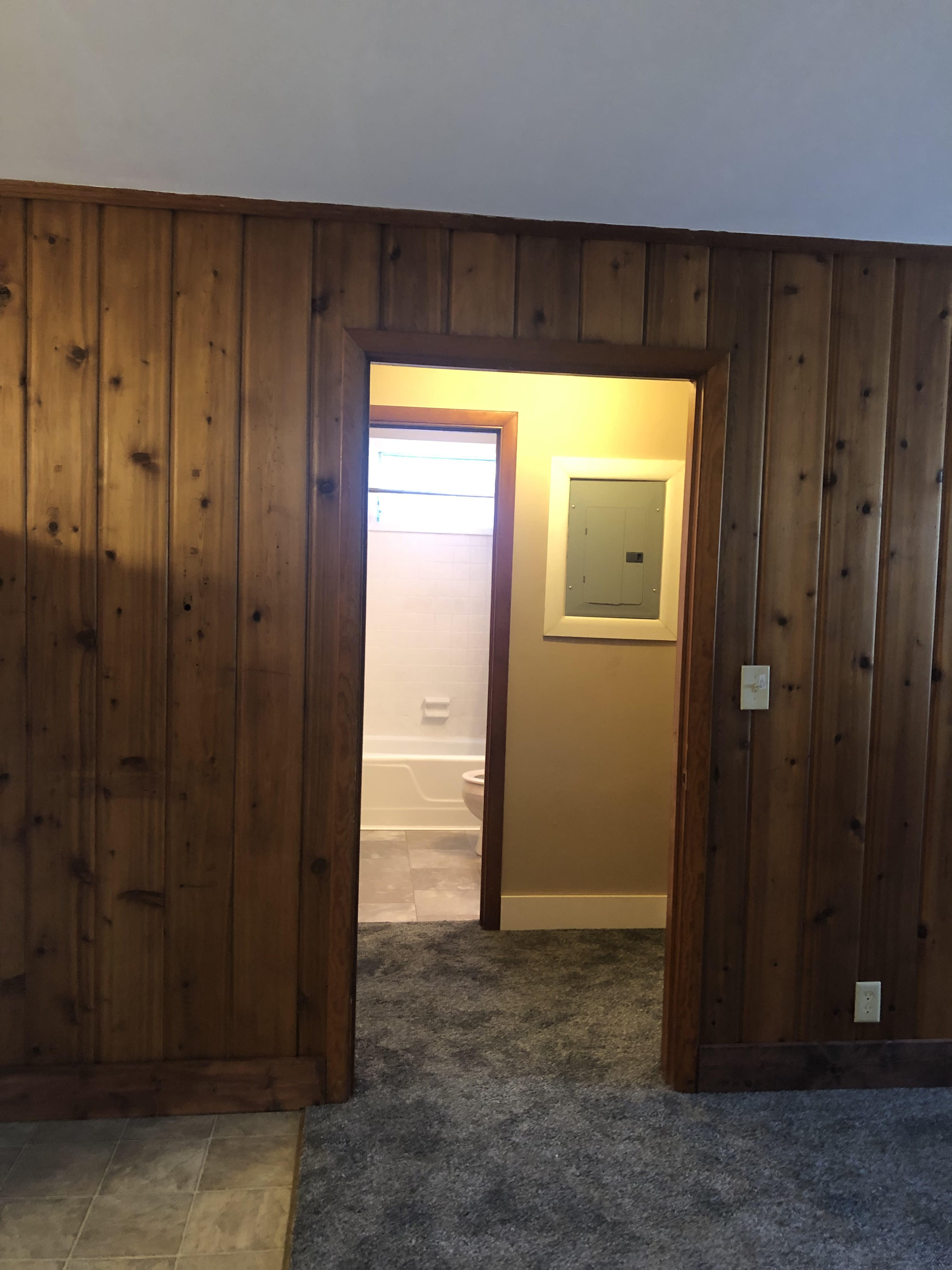 213 East Walnut Street – photo 5