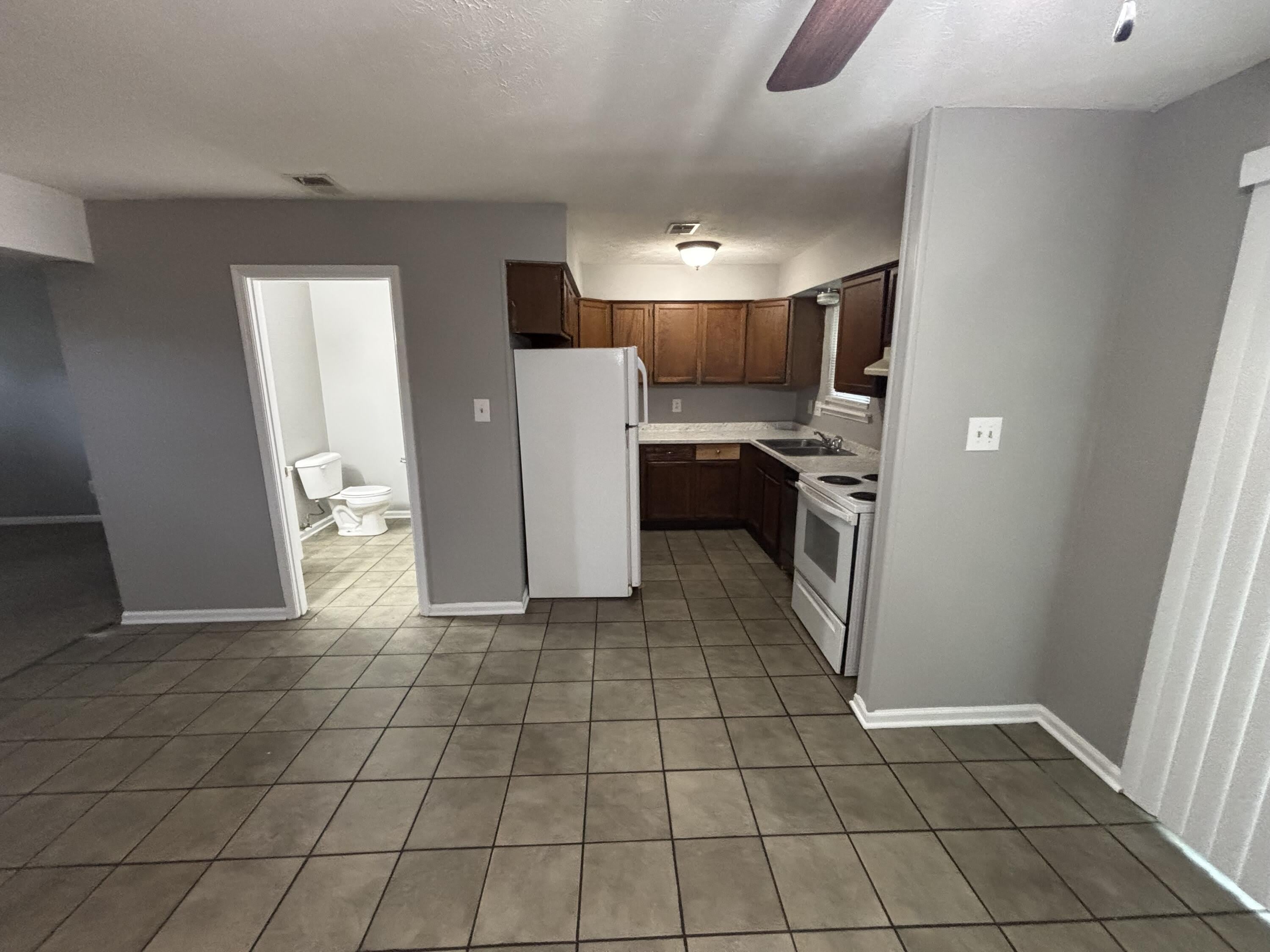 1179 Tatesbrook Drive – photo 3
