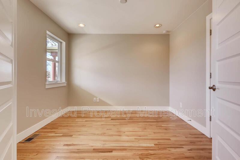 3344 Williams St – photo 3