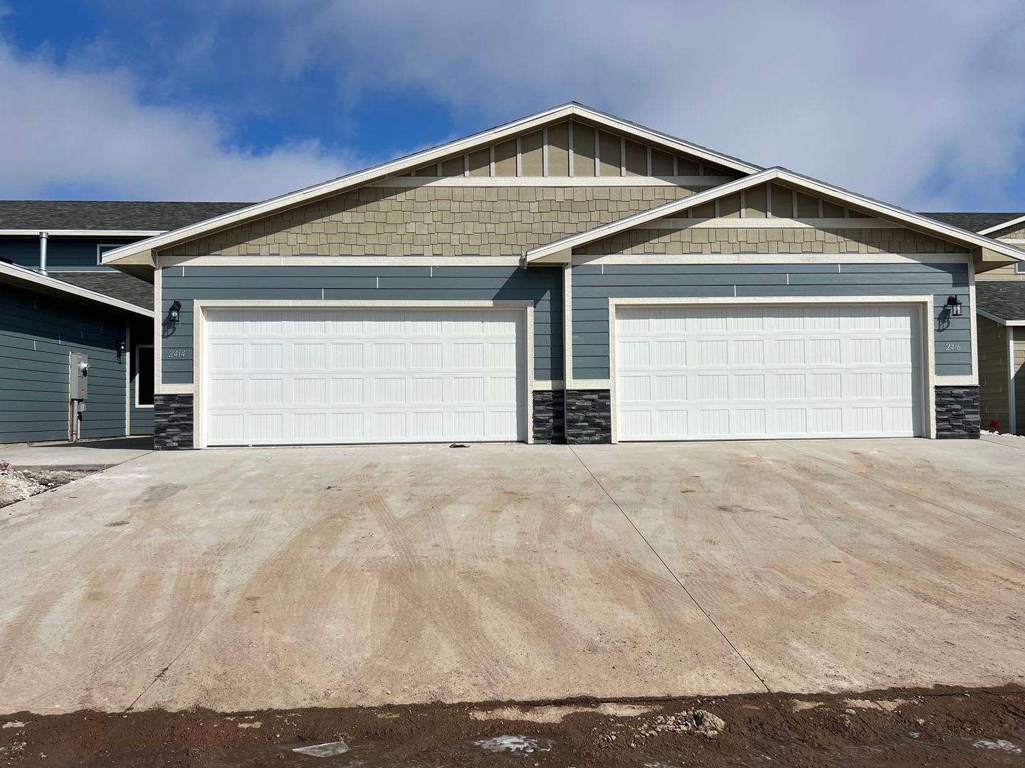 Modern 3 Bedroom Copalis Townhomes with Main-Level Primary Suite – photo 2