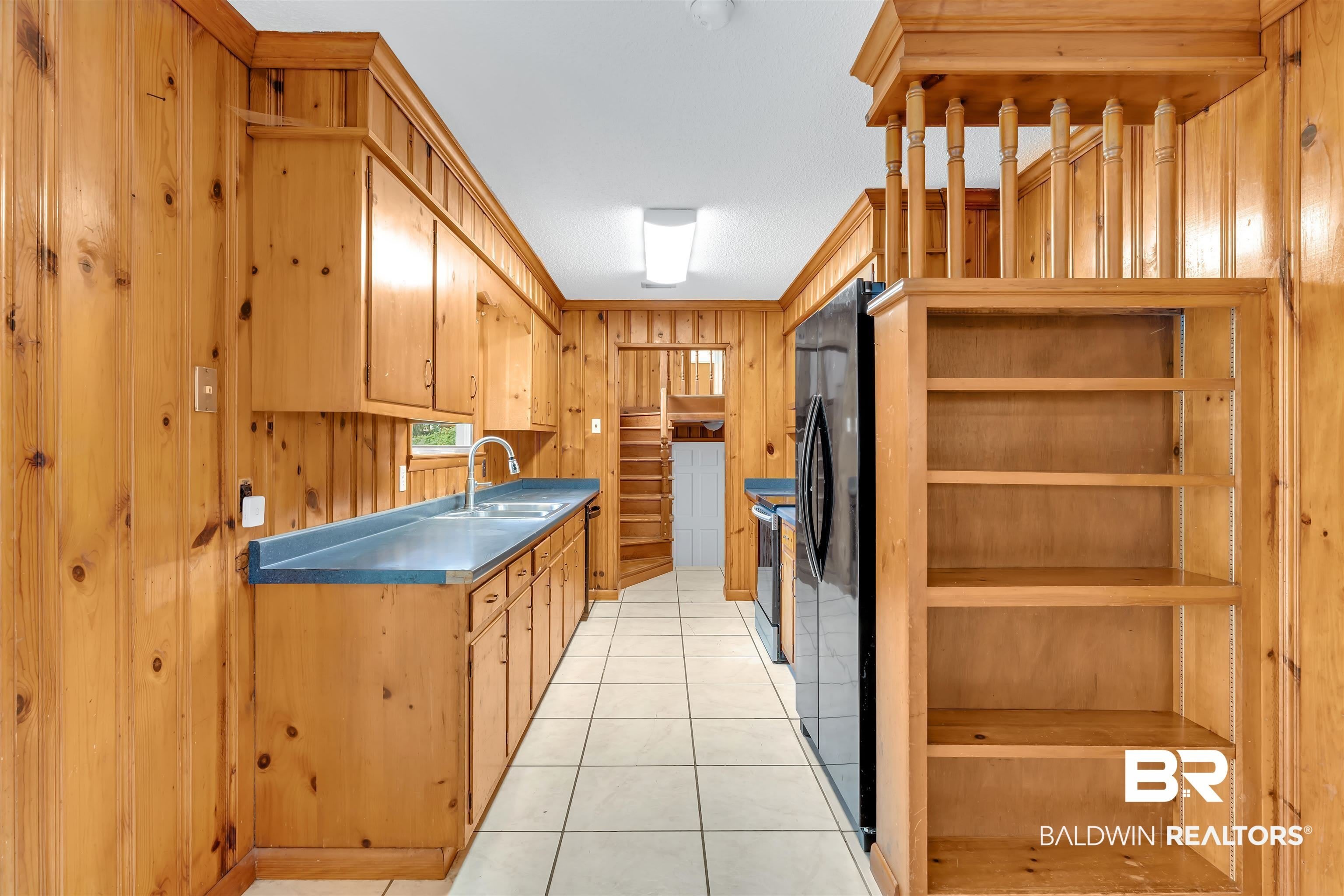 6425 Village Point Drive – photo 4