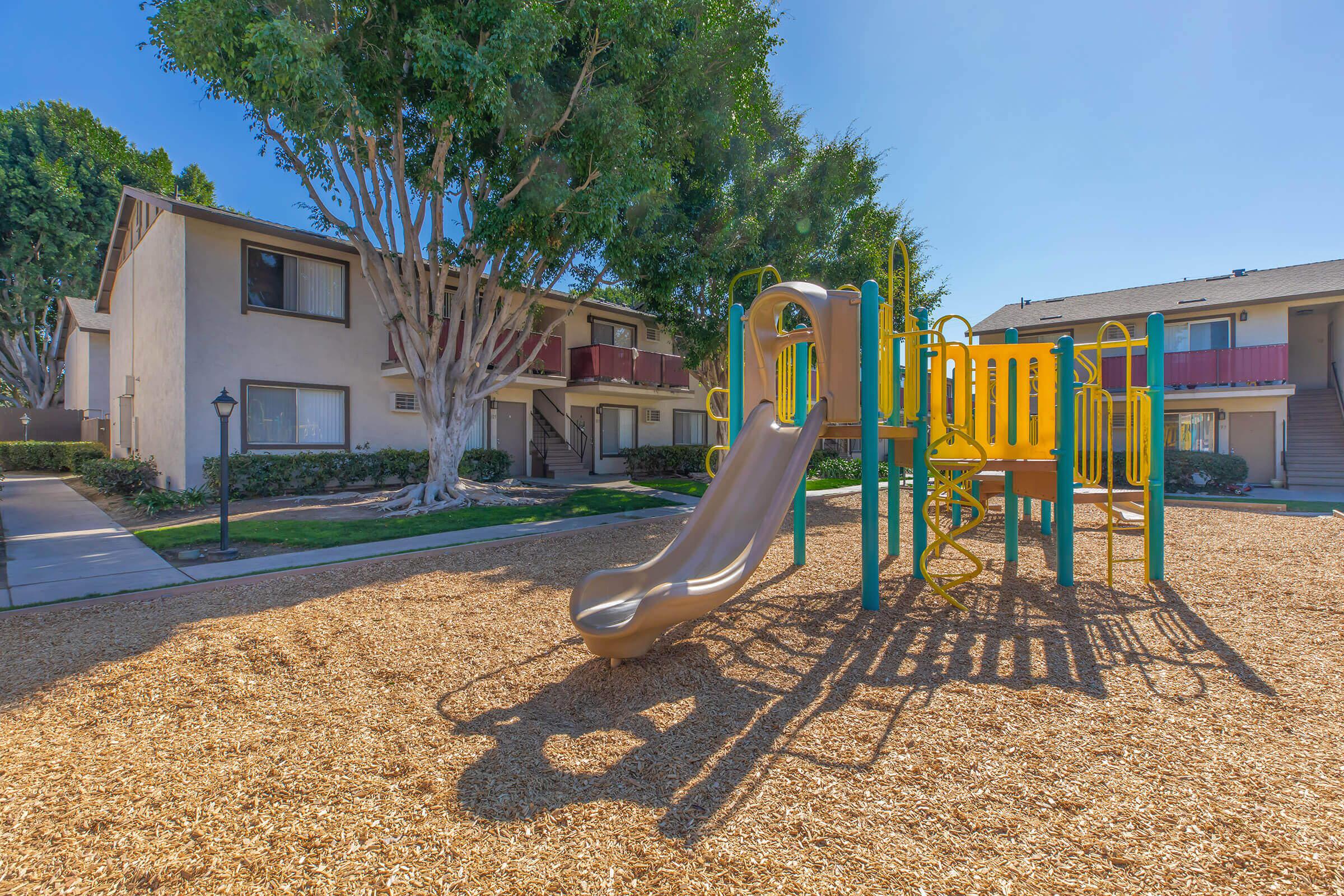 Del Amo Apartment Homes – photo 4