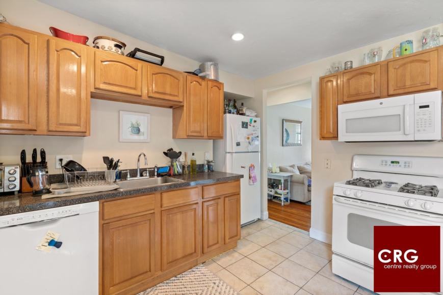 578 Washington St. – photo 1