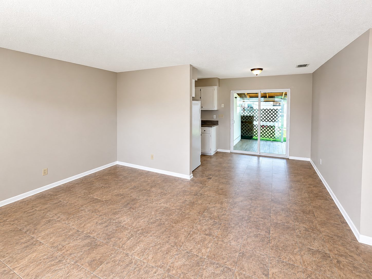 5529 Seventh Ave – photo 2