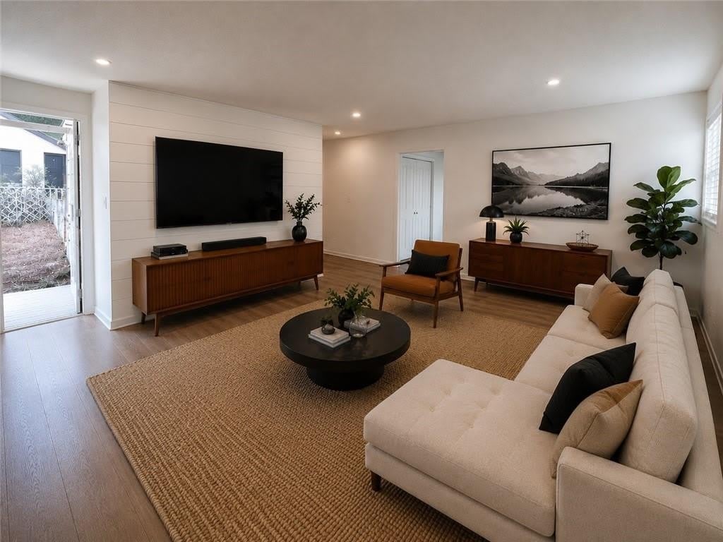 1604 Walker Street SE – photo 4