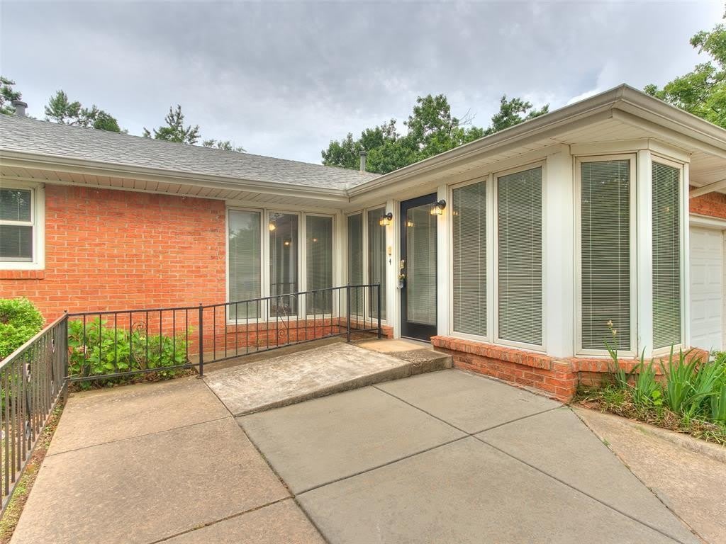 1214 Cruce Street – photo 2