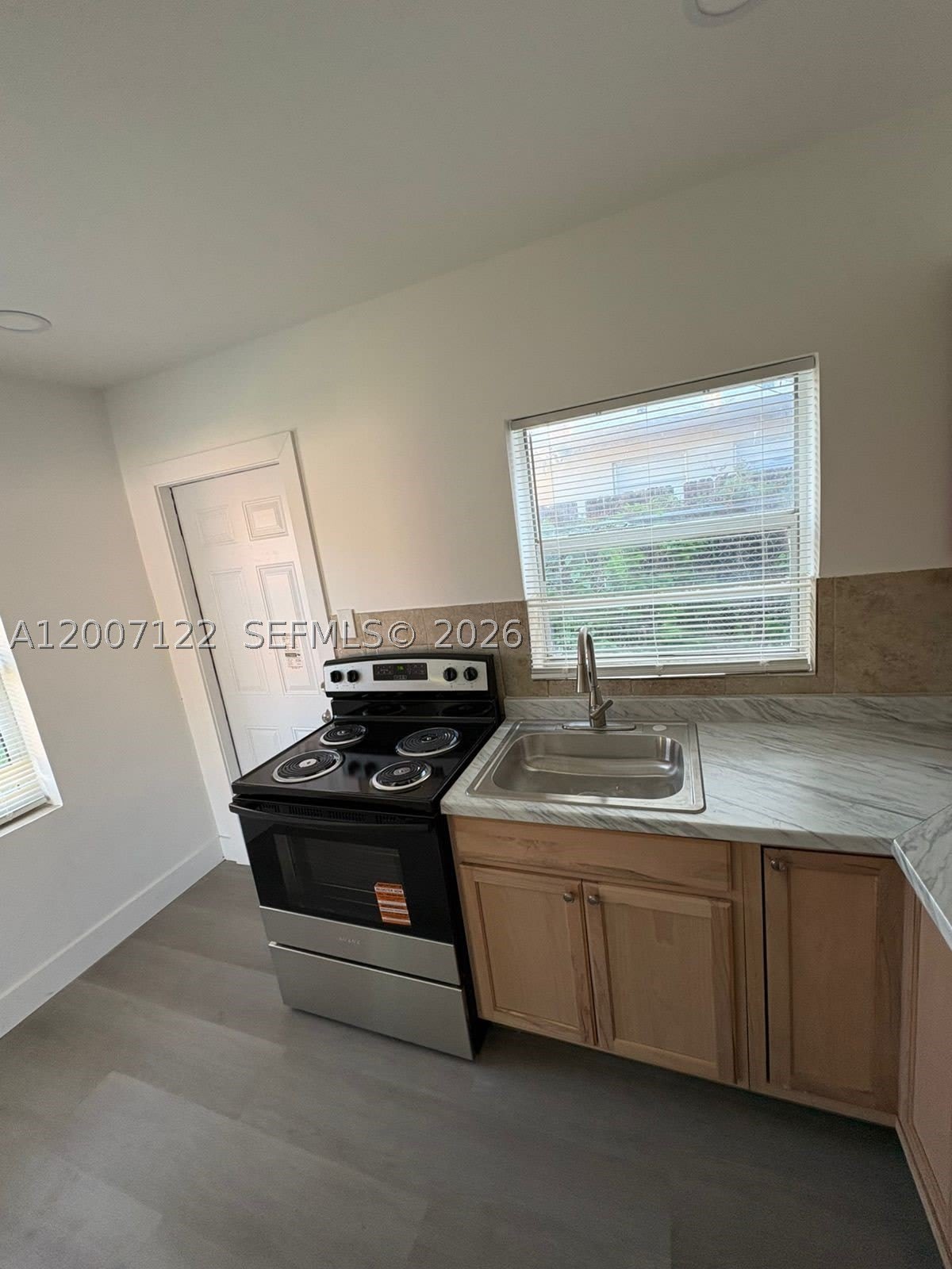 2312 Madison St – photo 2