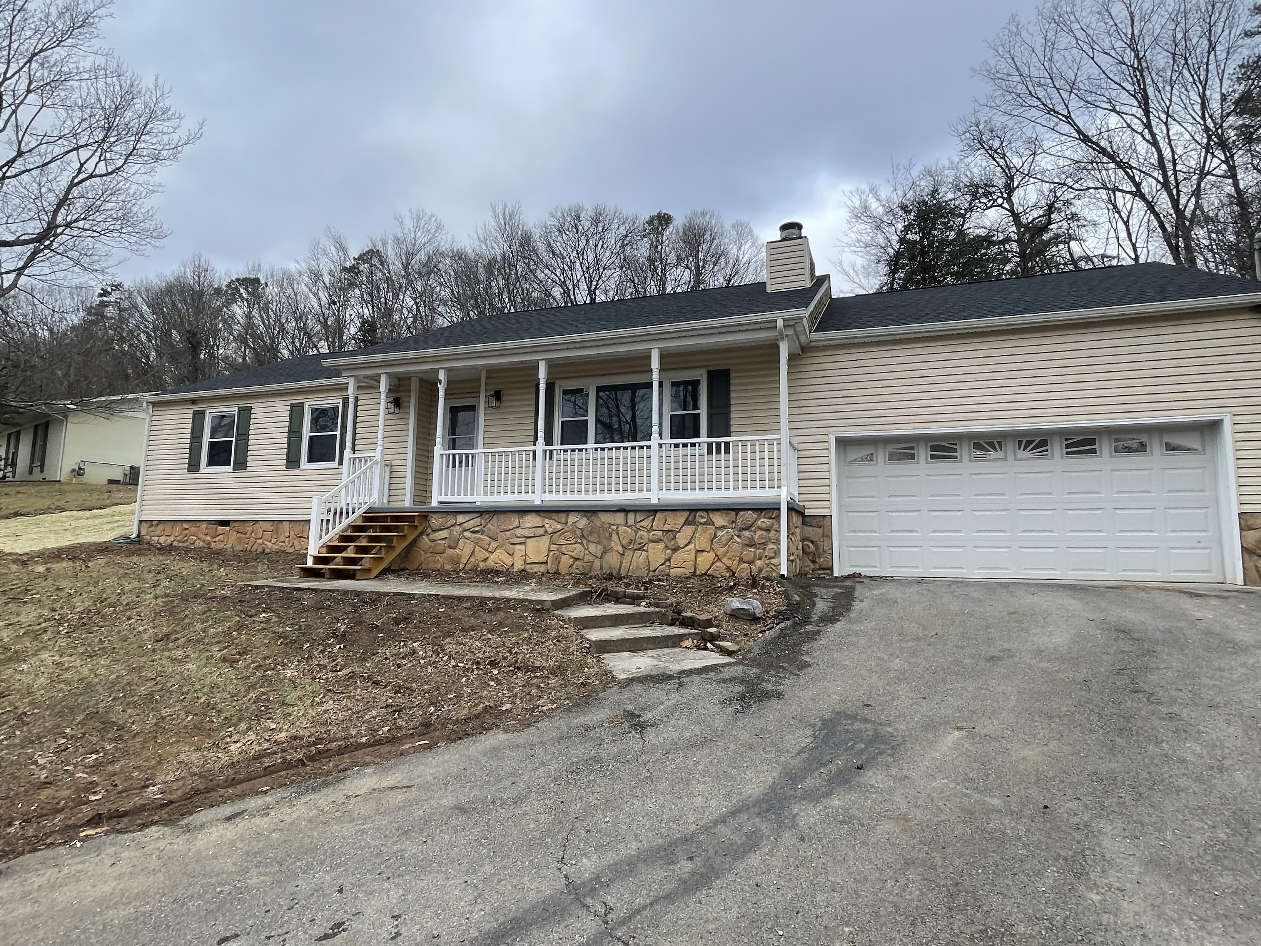 6130 Grove Dr – photo 1
