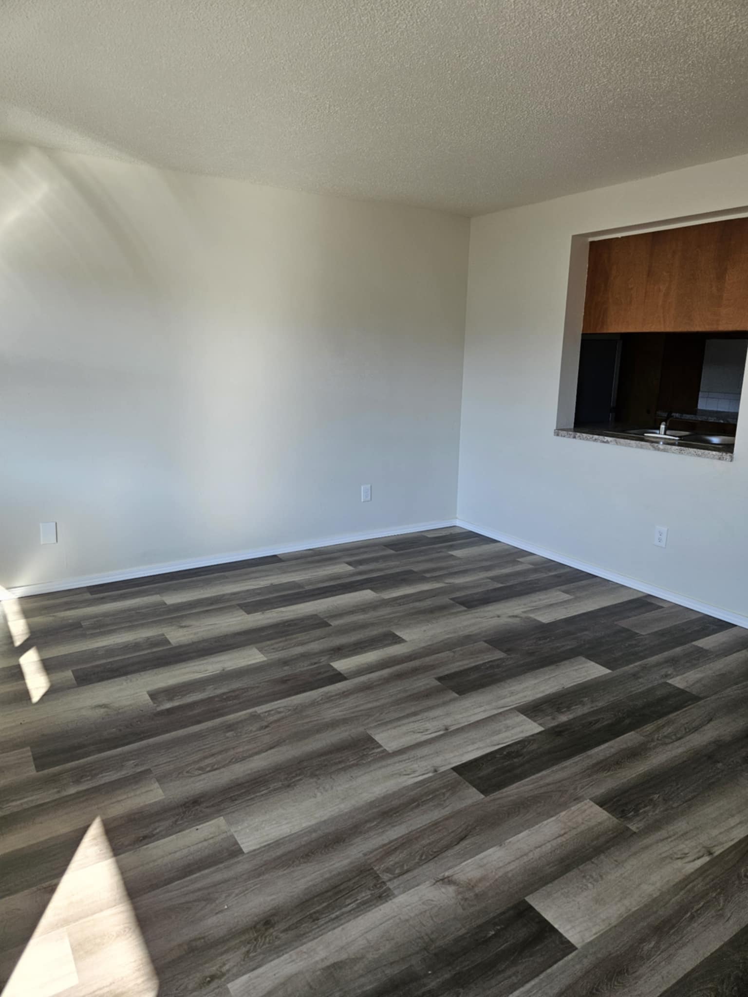 624 W Cedar St Apt 8 – photo 4