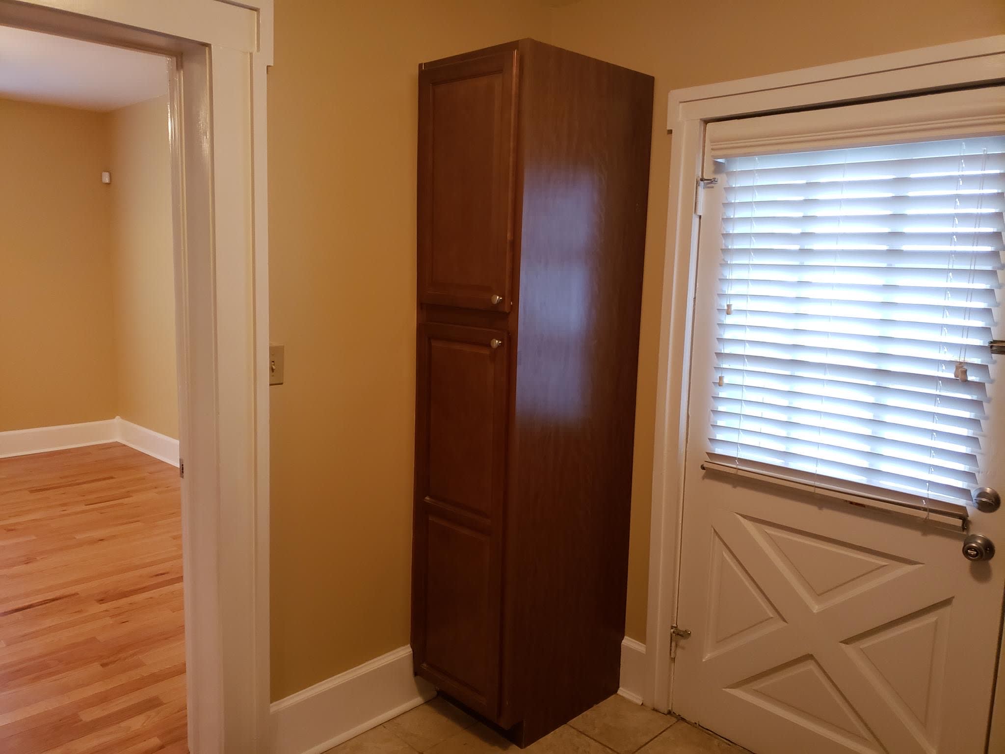 105 S Mc Lemore Ave – photo 4