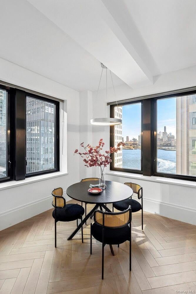 101 WALL Street – photo 3