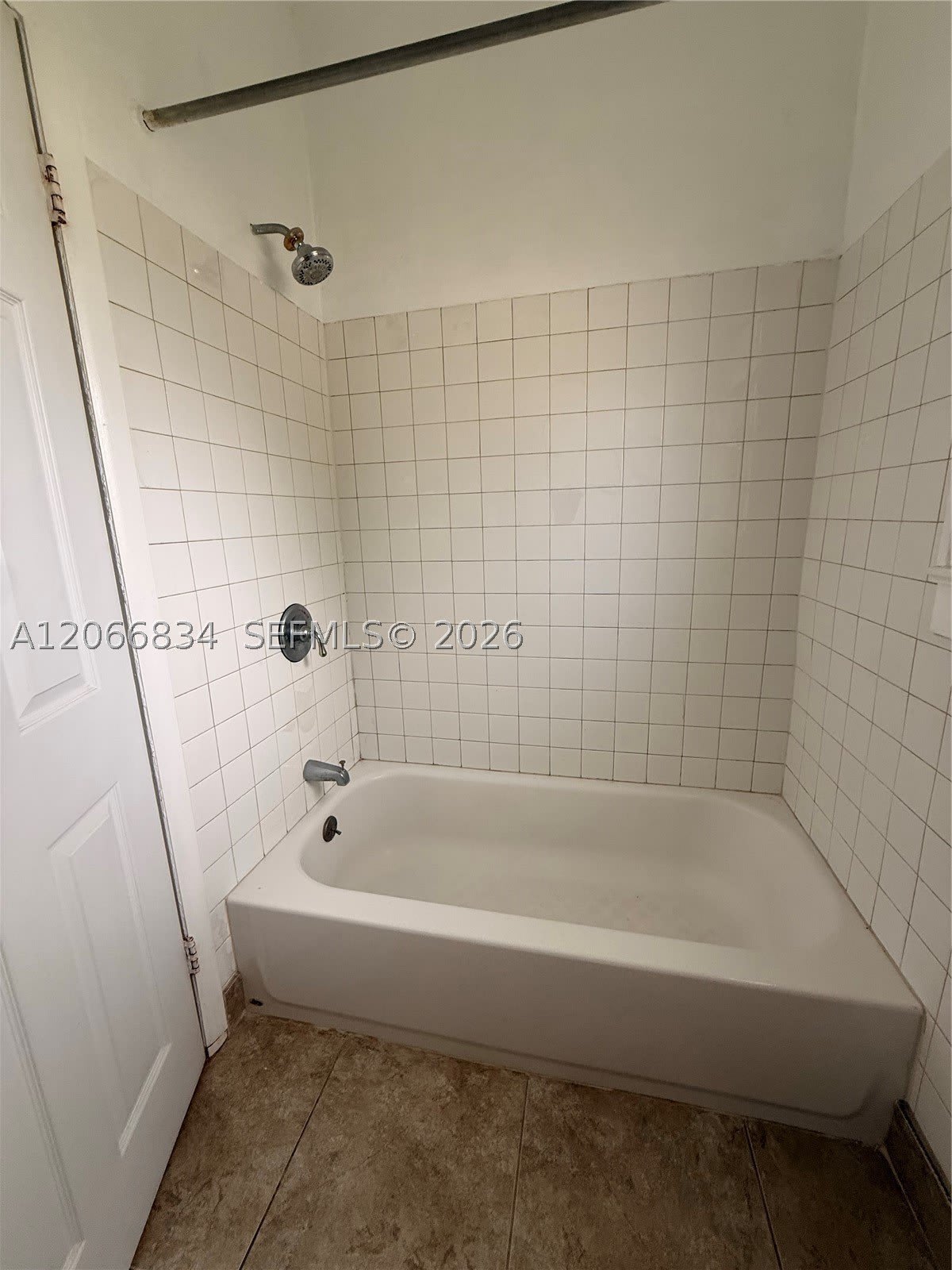 670 W 46th St – photo 3