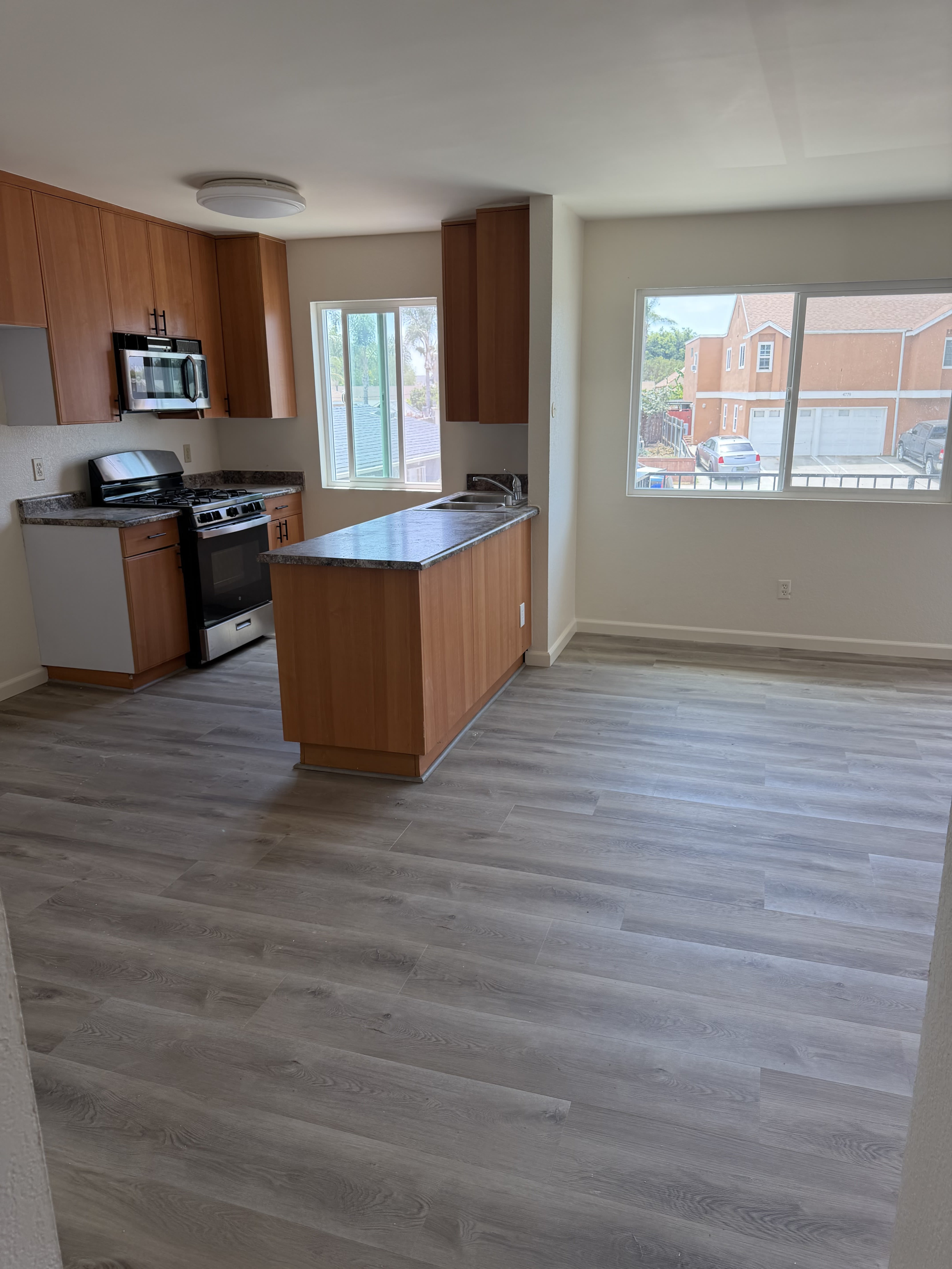 4784 Auburn Dr – photo 5