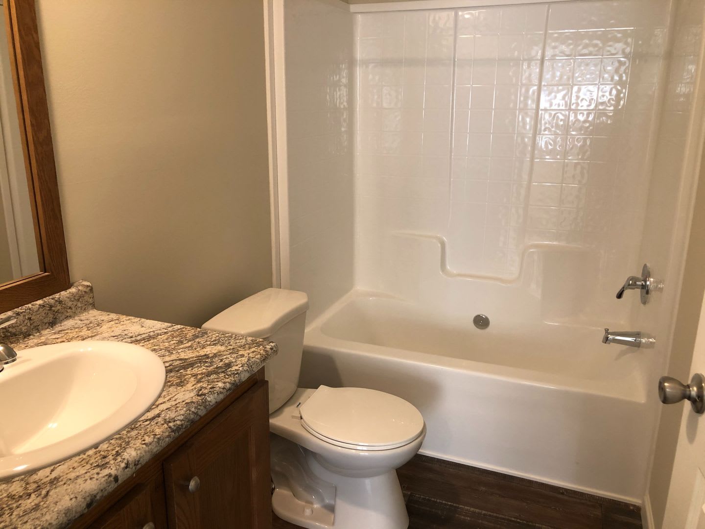 3 Bdrm/2 Bath Duplex Gray, TN 37615 – photo 3