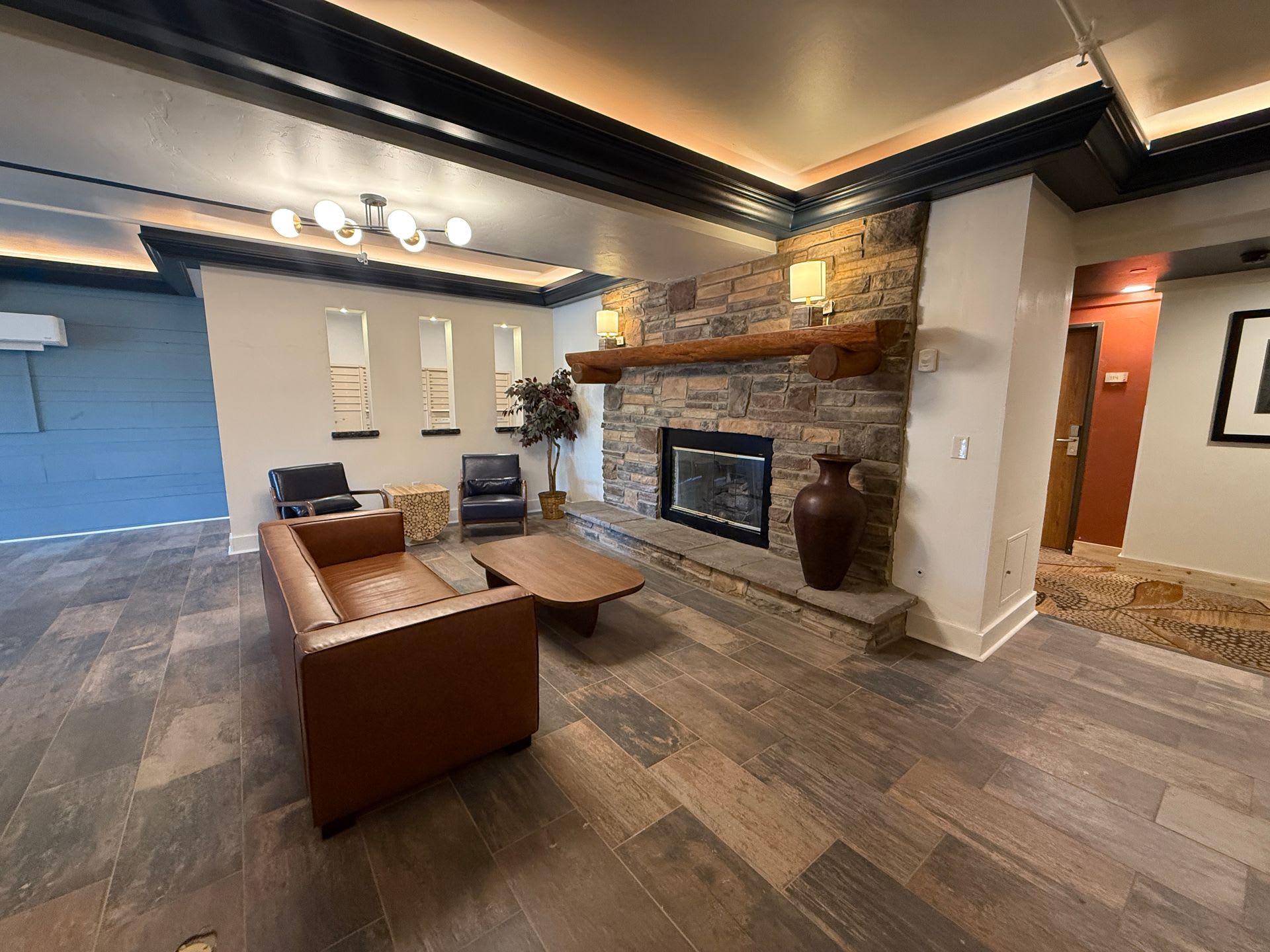Storm Peak Apartments – photo 2