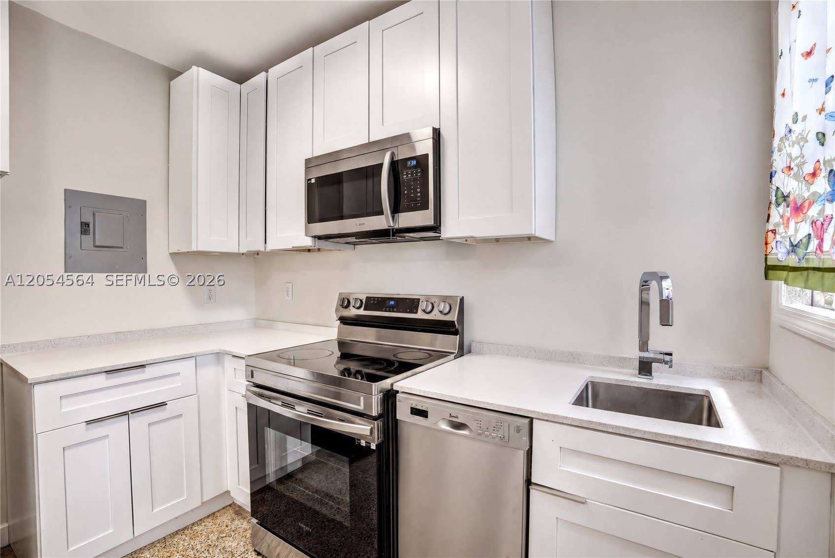 421 75th St – photo 3