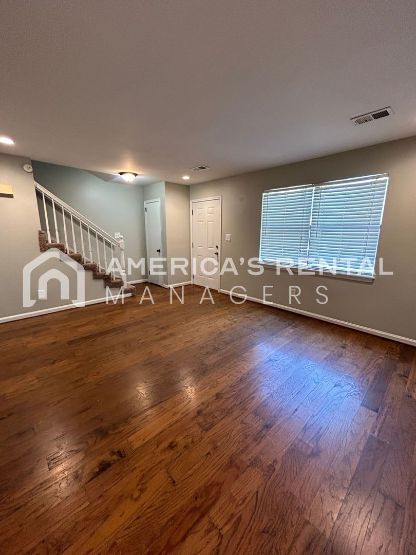 Deposit Pending Beautifully Remodeled Home For Rent In Grayson Valley View With 48 Hours Notice – photo 4