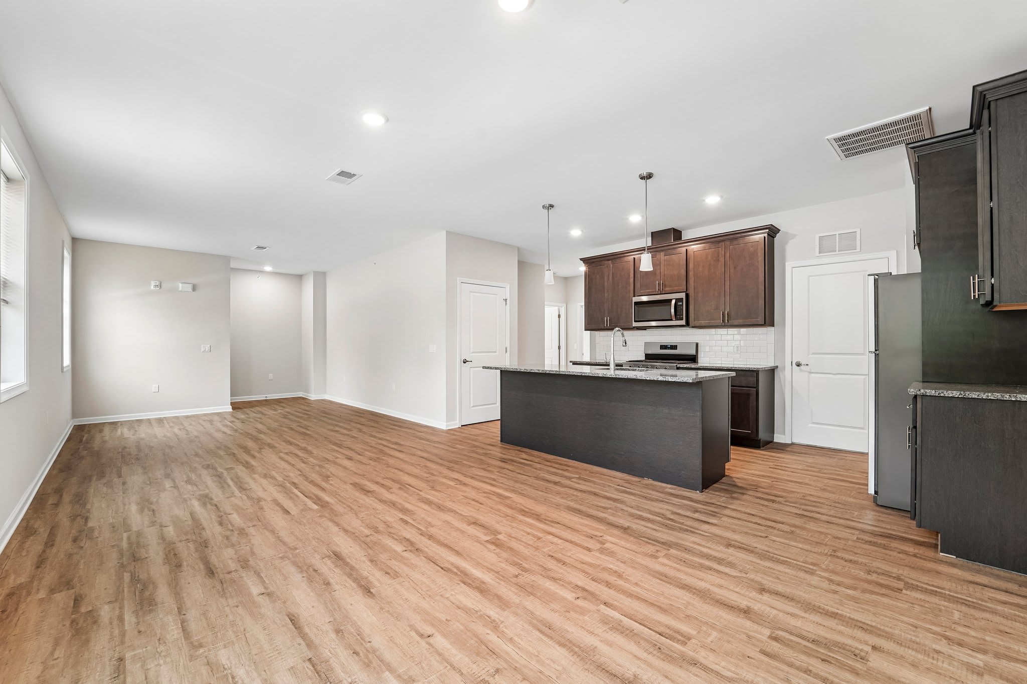 200 Tower Ridge CircleApartment 226 – photo 4