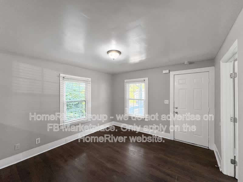 1310 Roanoke Ave – photo 4