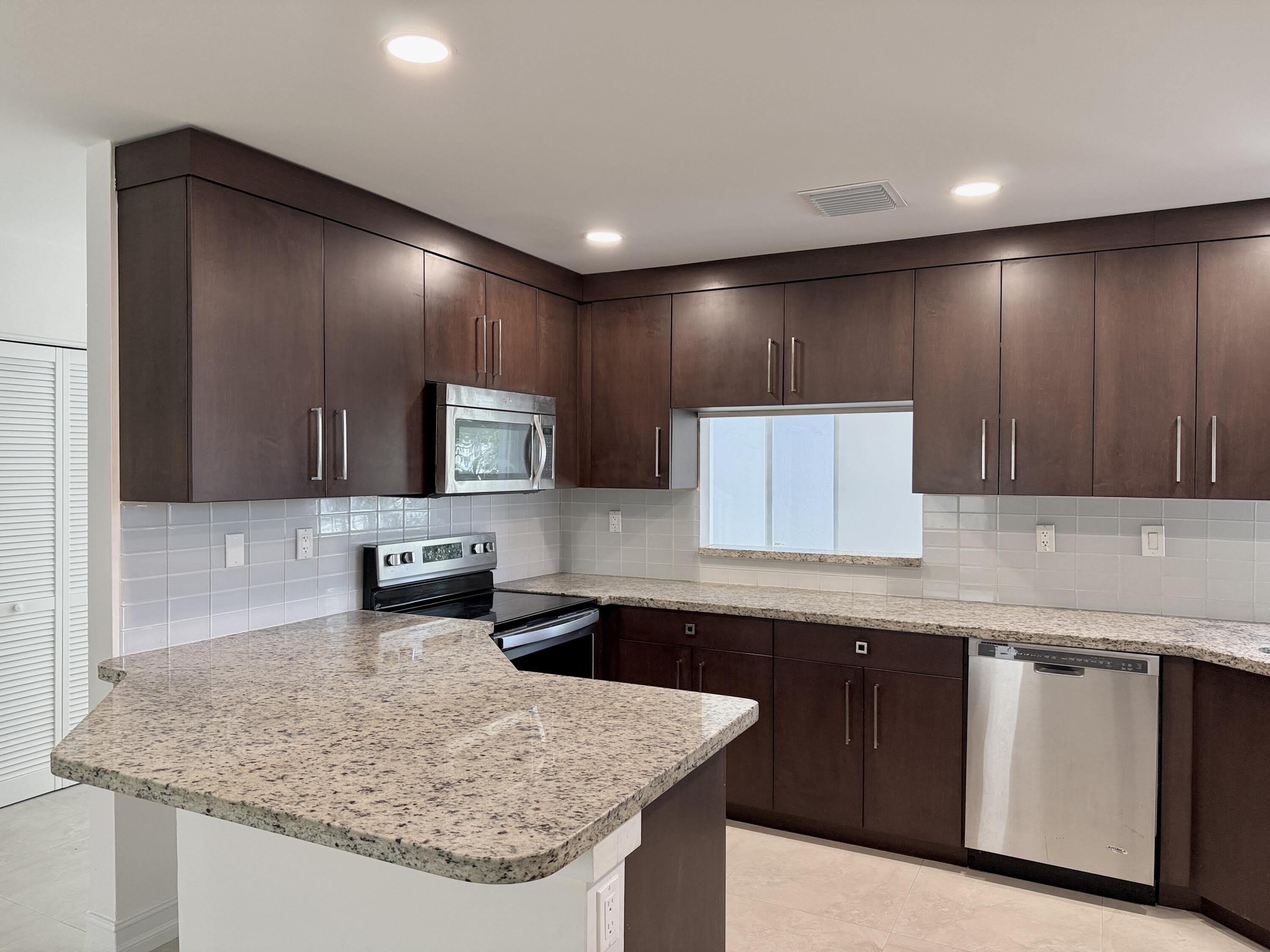 21440 Millbrook Court – photo 4