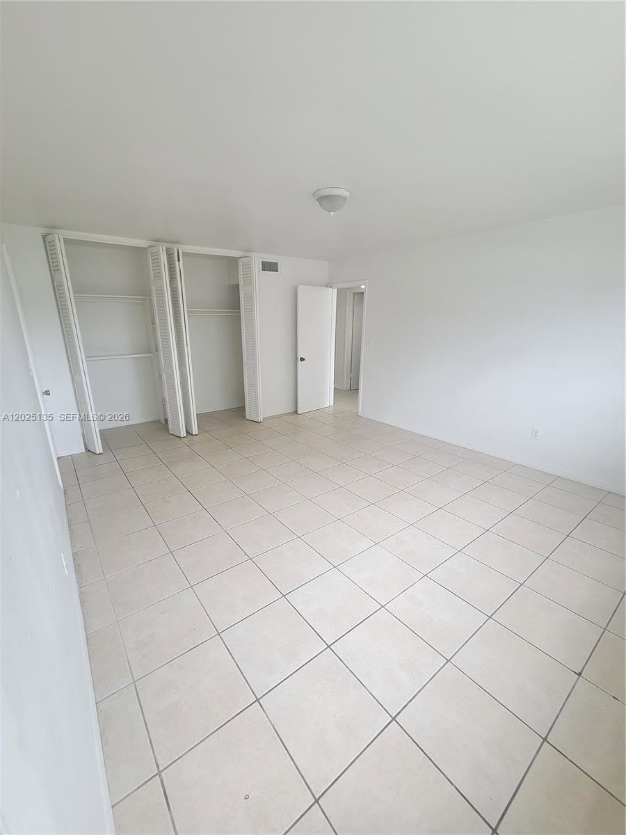 11960 Northeast 19th Drive – photo 4