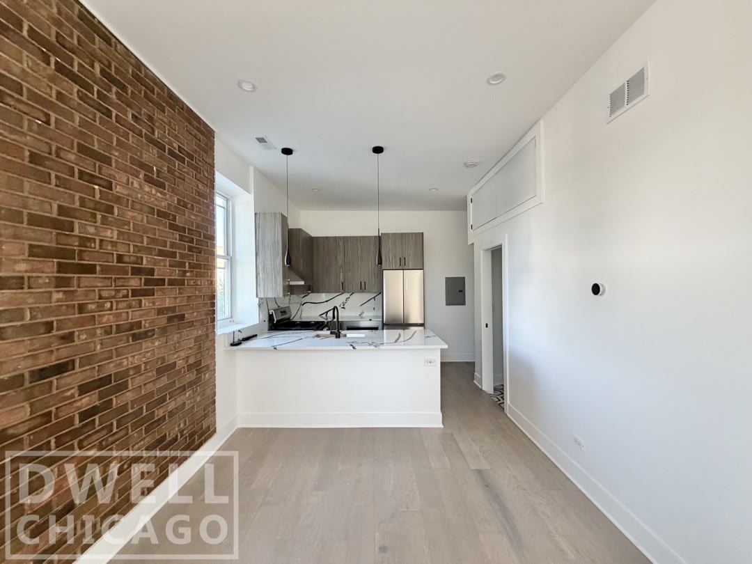 1236 W Hubbard St – photo 3