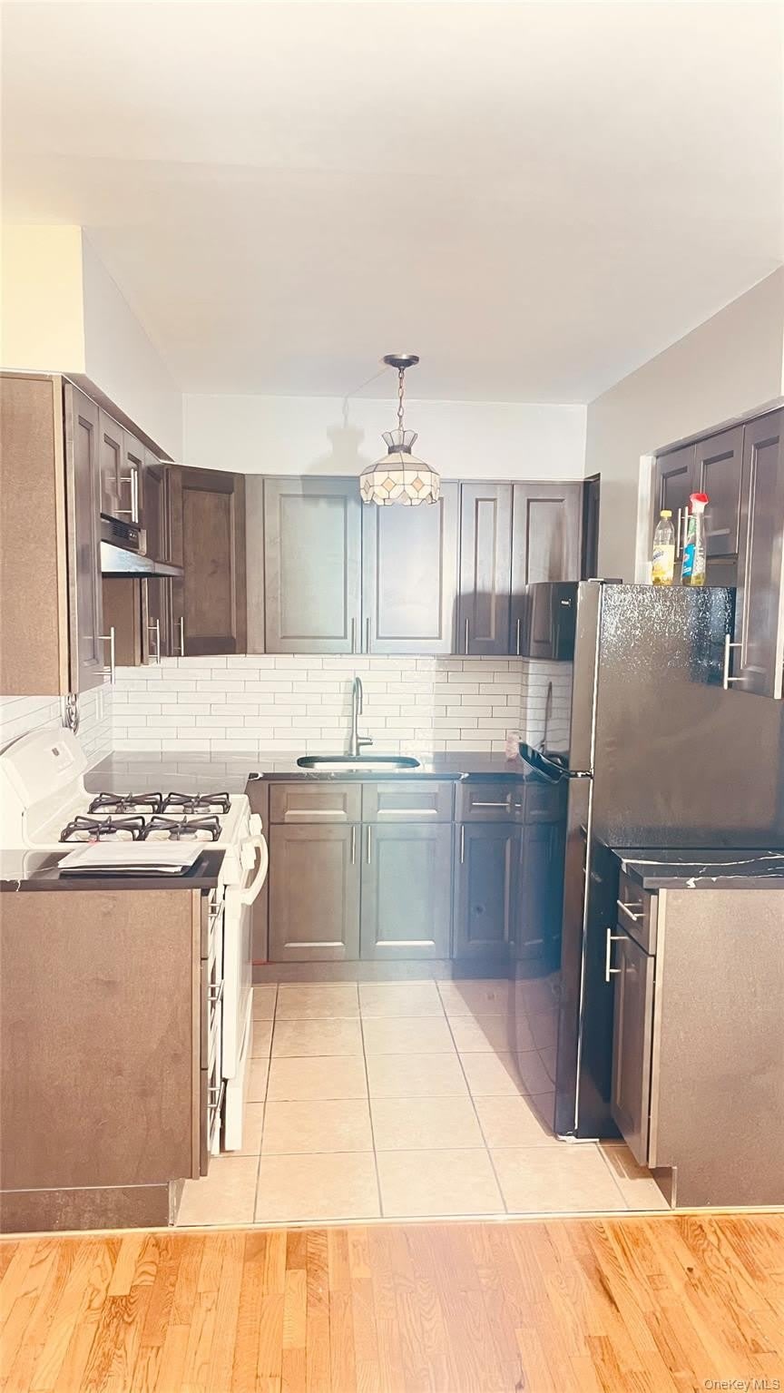 3435 Ely Avenue – photo 5
