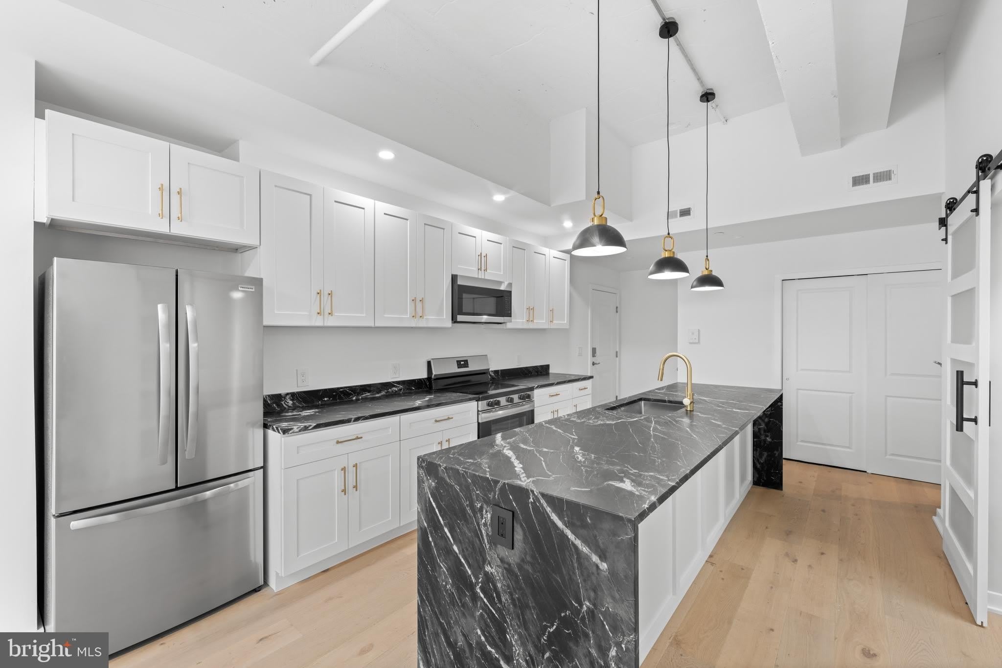36 N NARBERTH Avenue – photo 3