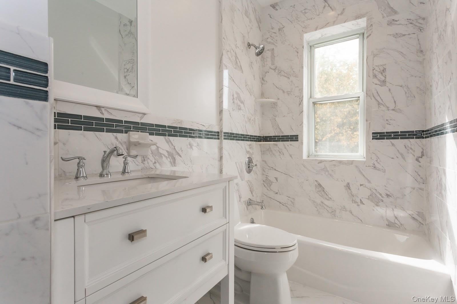 43 New Hyde Park Road – photo 5
