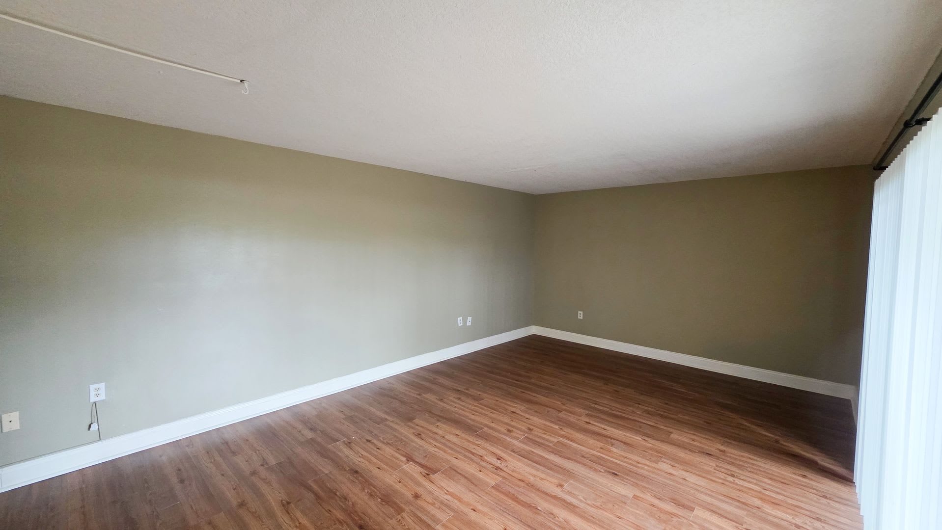 Tropic Villas North 2 bedroom 2 1/2 bath condo – photo 5