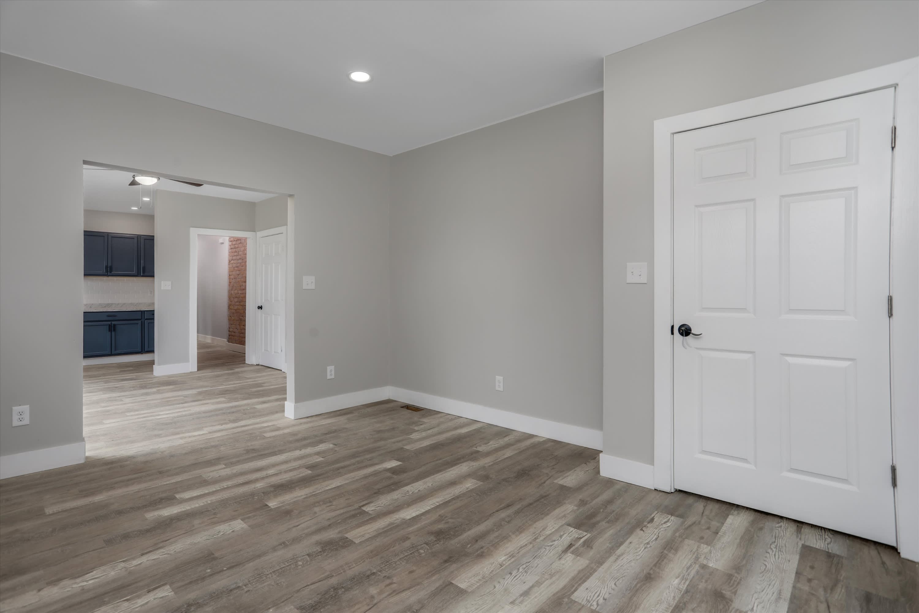 5124 West Chicago – photo 4