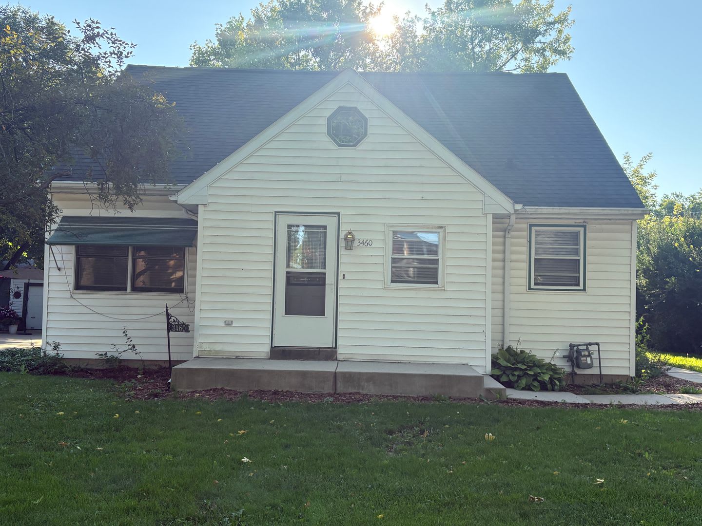 4 Bedroom Single Family – photo 1