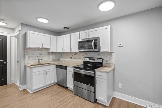 4413 S Crooks Road – photo 2