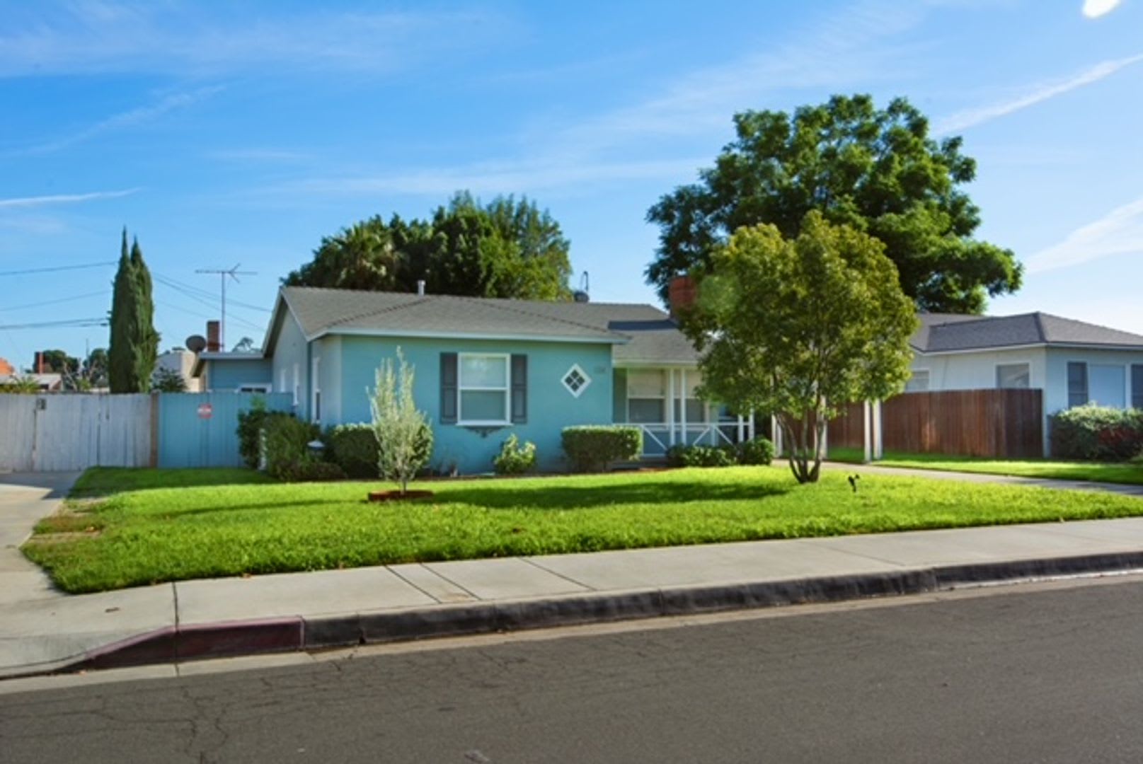 3 bed, 1 bath located in Riverside, CA! – photo 1