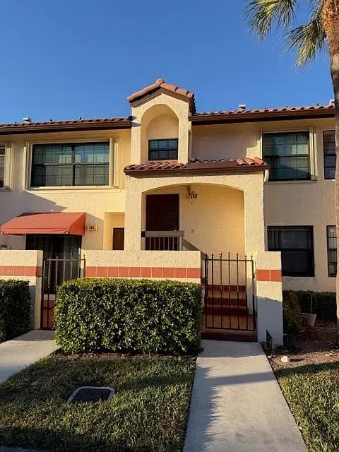 106 Freedom Ct – photo 1