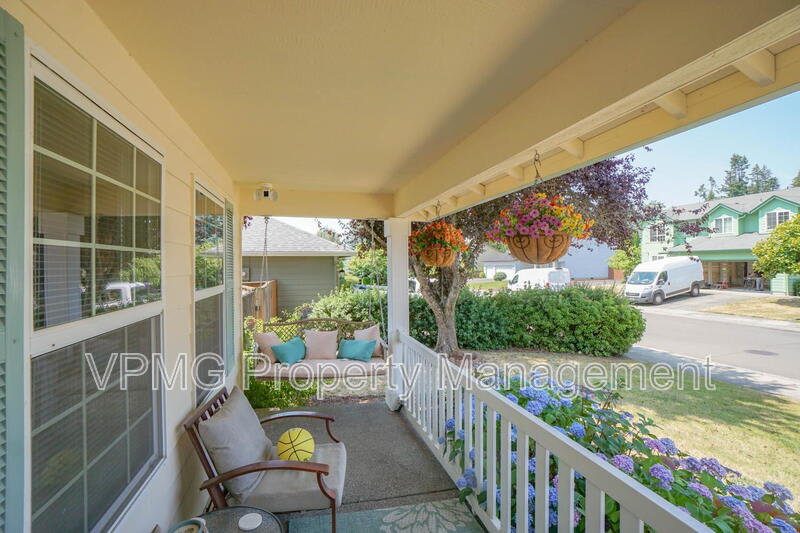 911 NW 148th St – photo 5
