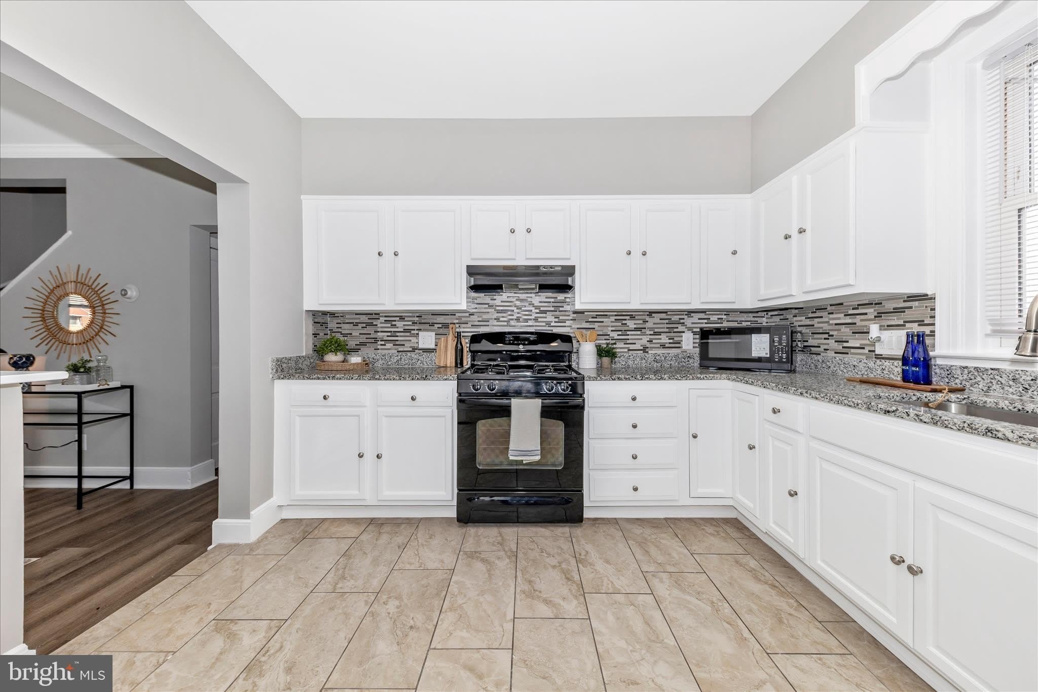 2905 Goodwood Road – photo 1