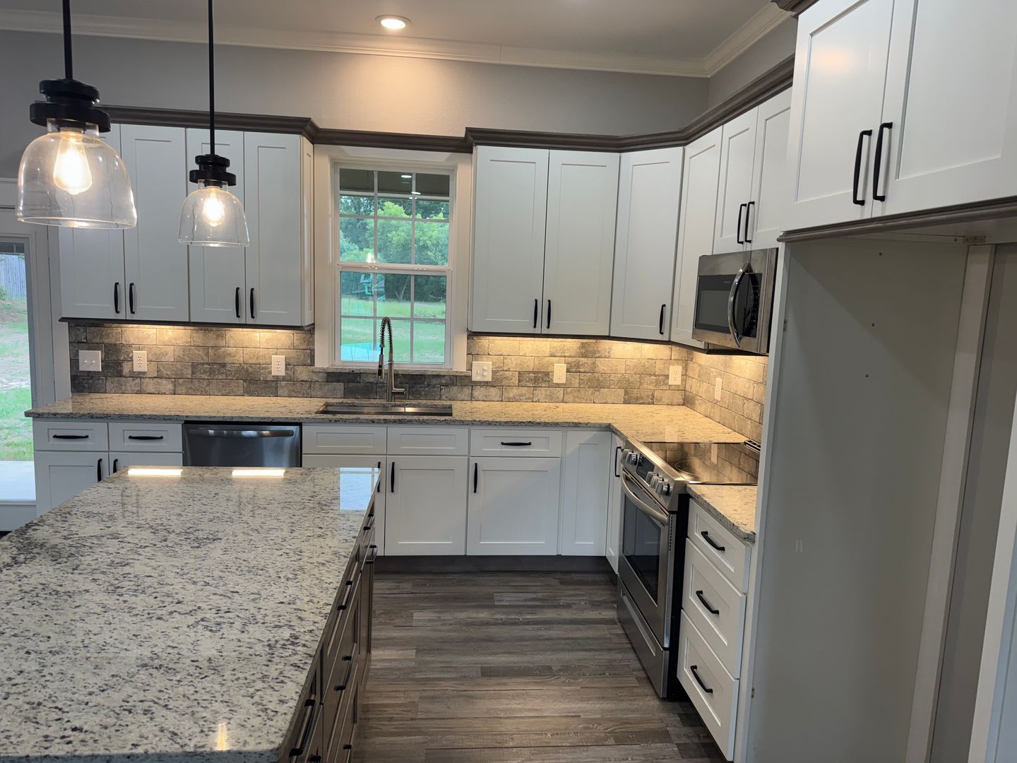 Modern 3-bed/2-bath! – photo 4