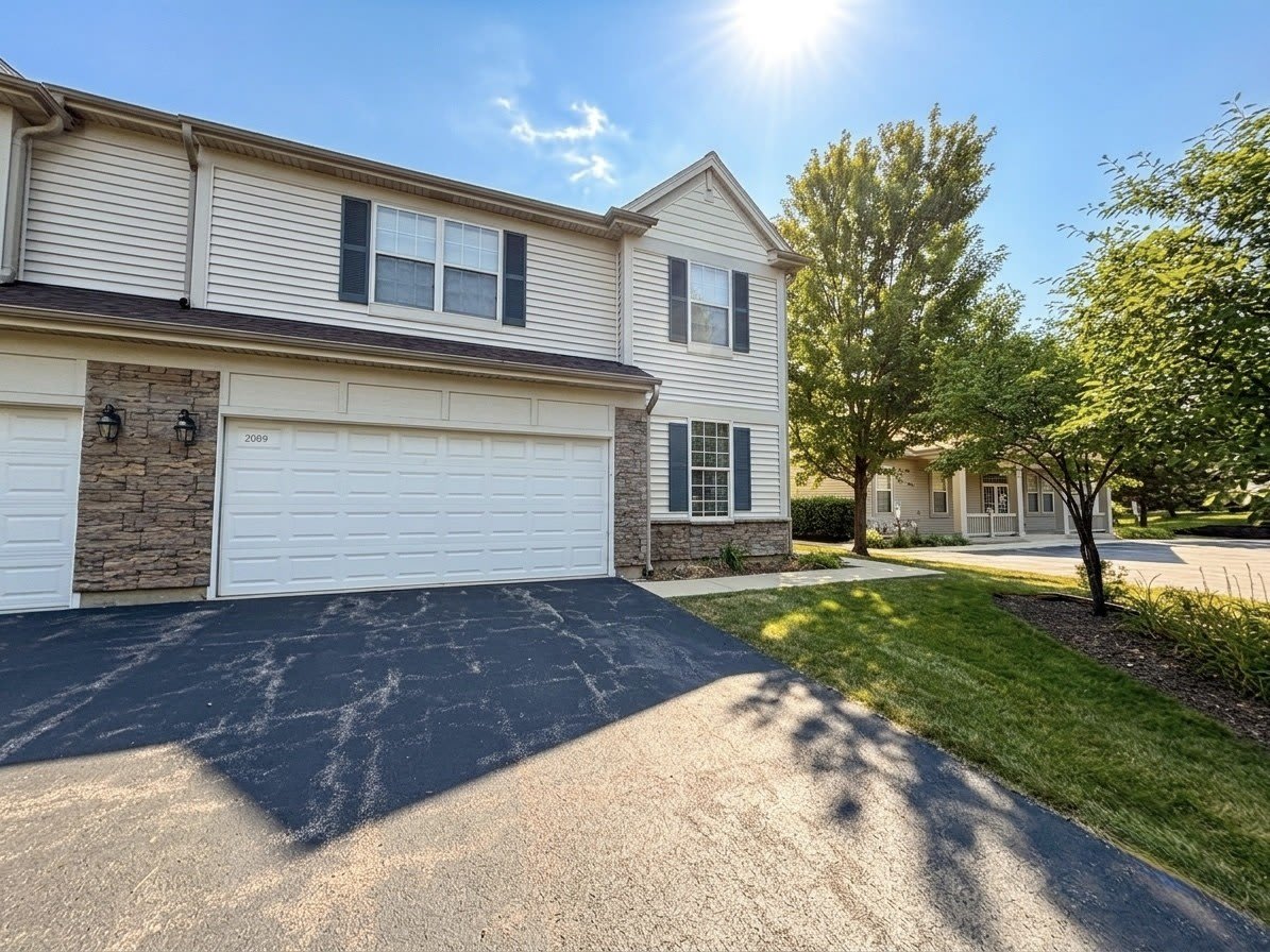 1089 Ellsworth Drive – photo 1