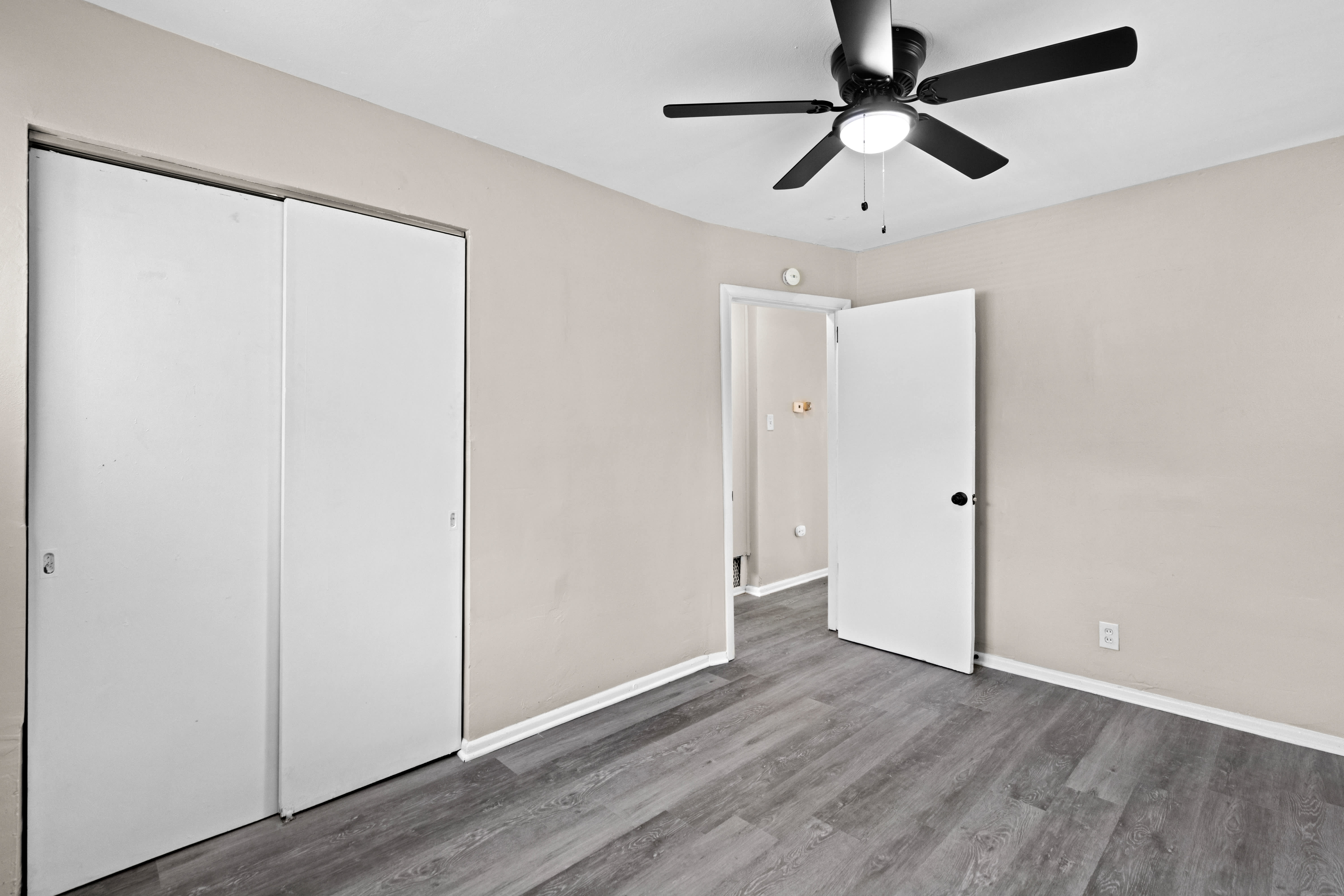 5677 Parchester Dr – photo 5