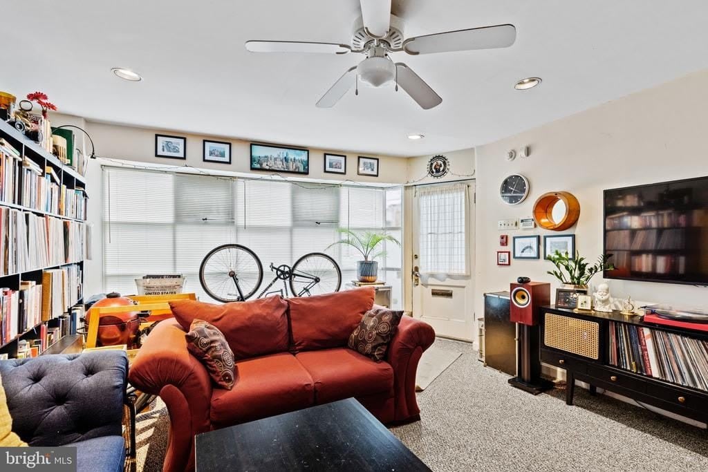 402 FAIRMOUNT AVENUE – photo 2